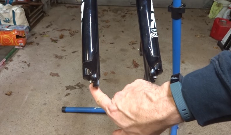 sr suntour xcm34 coil 29