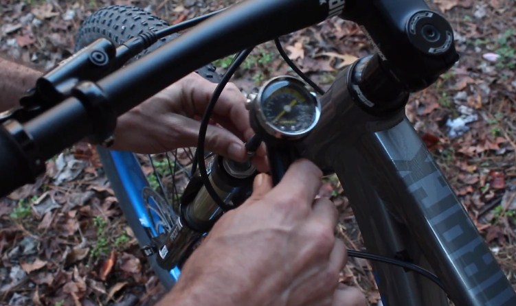 best mtb shock pump 2018